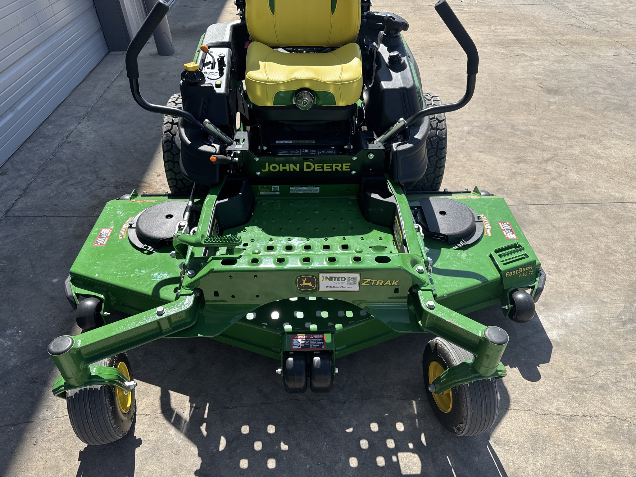 2025 John Deere Z950M Image 8