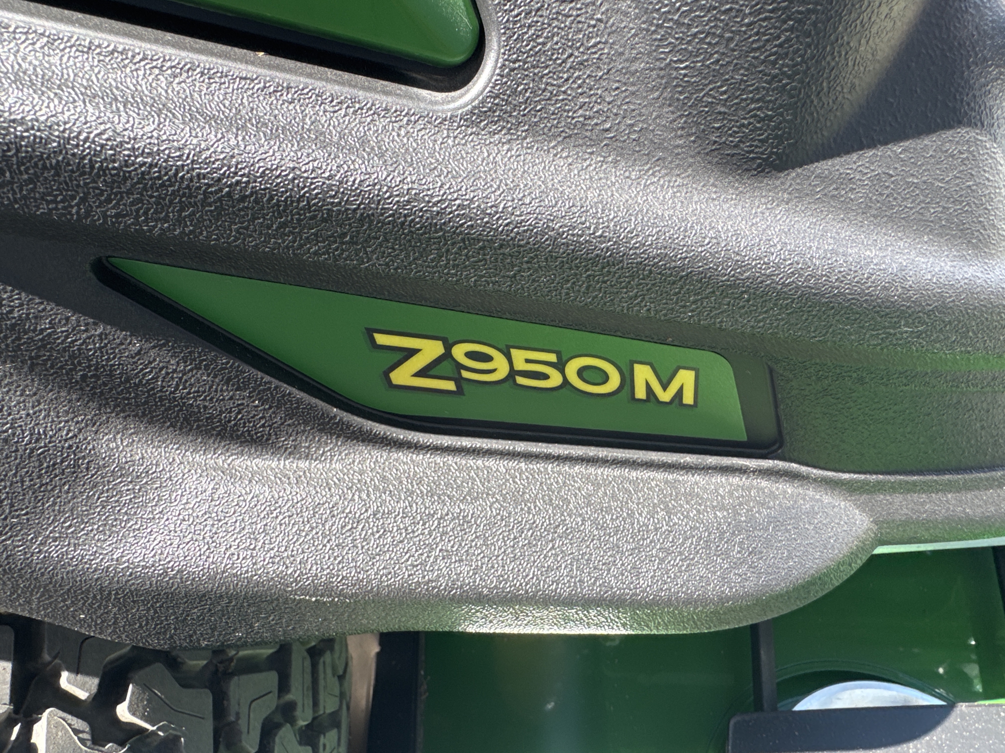 2025 John Deere Z950M Image 19