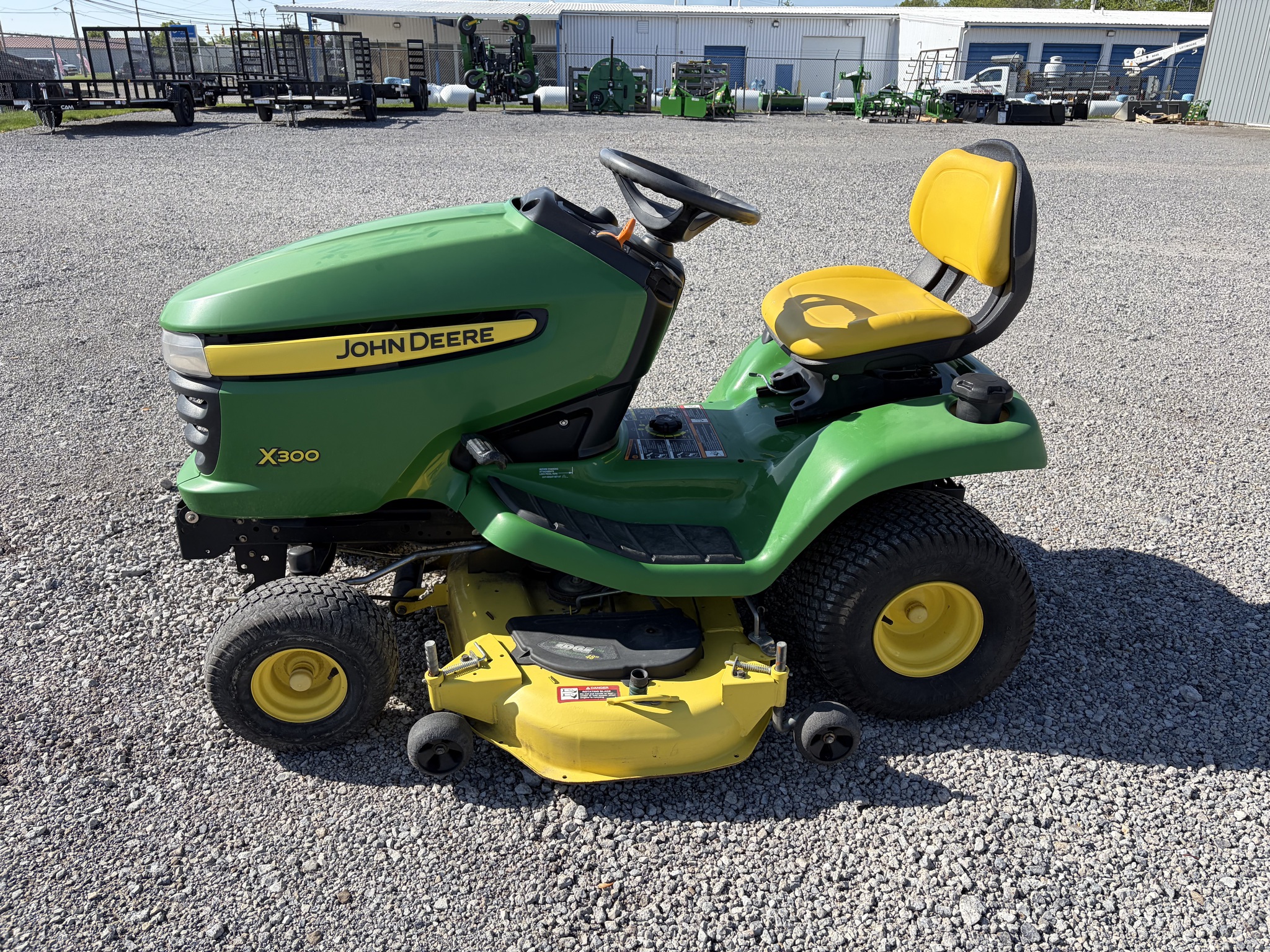 2011 John Deere X300 Image 2