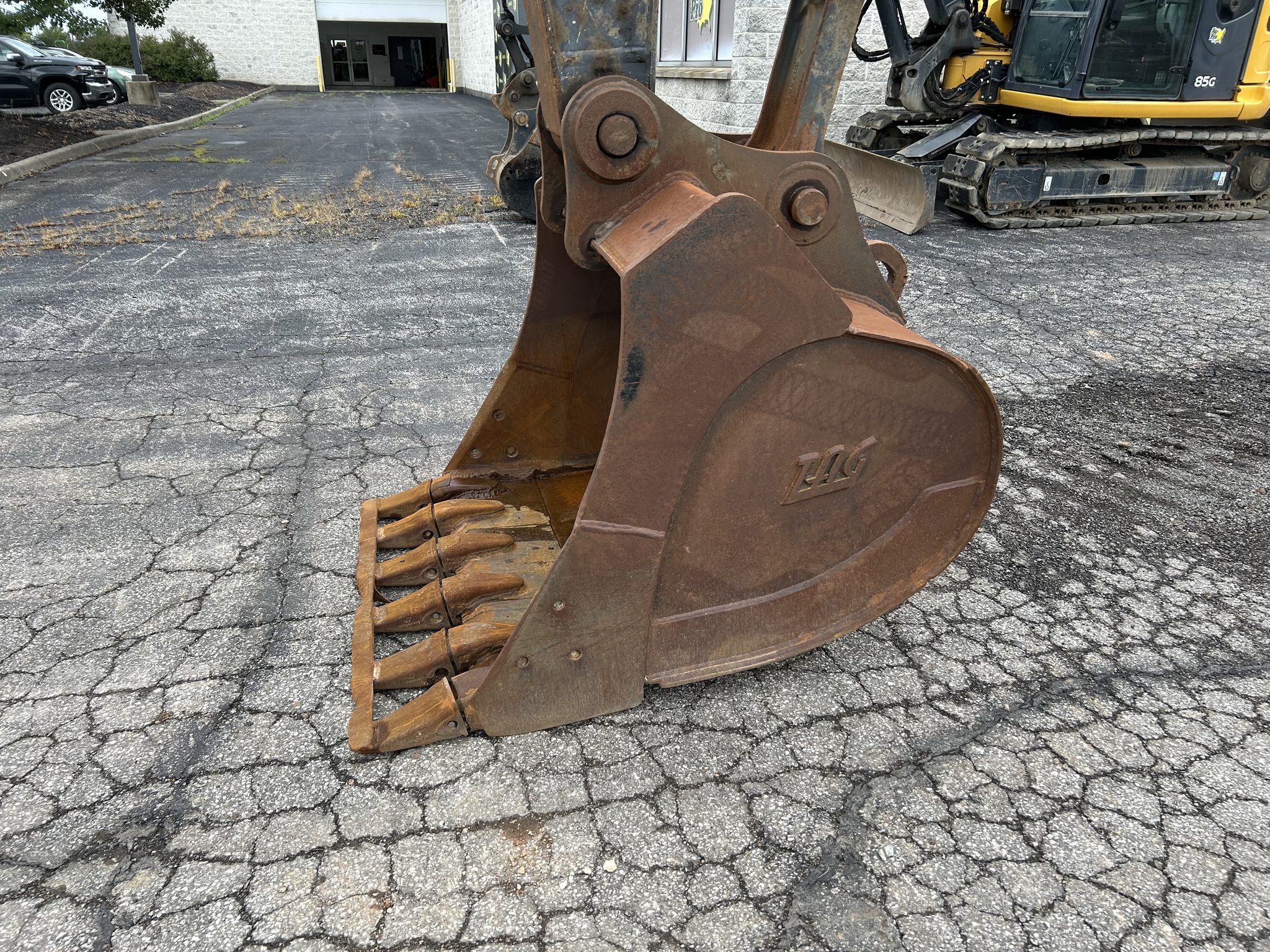 2020 John Deere 210G LC Image 5
