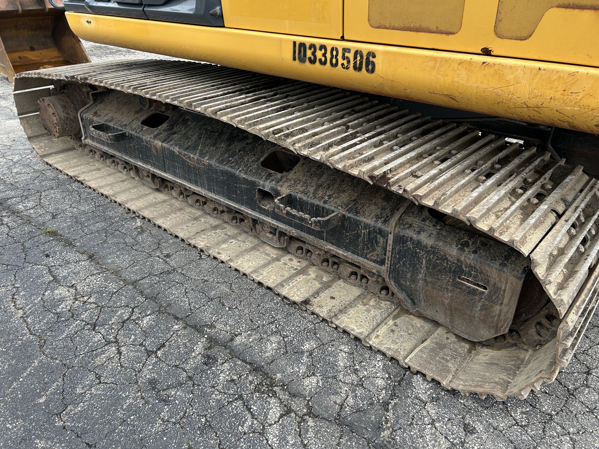 2020 John Deere 210G LC Image 12