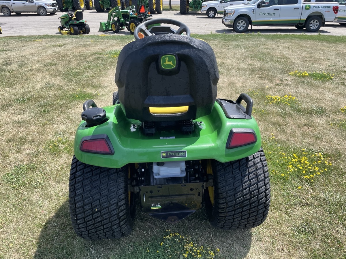 John Deere X570 Image 2