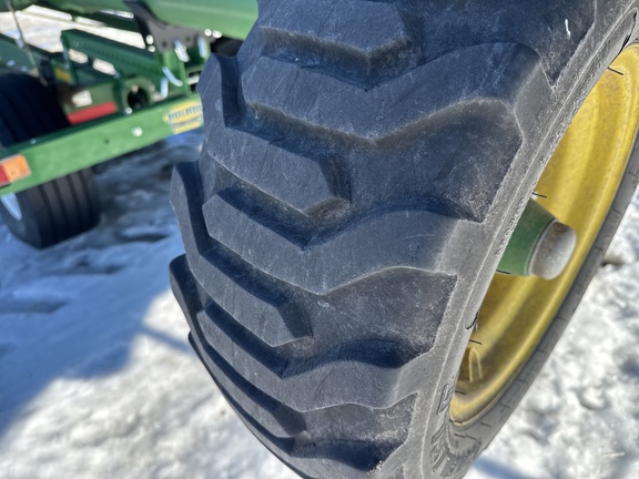 Used 2023 John Deere HD50R Combine Platforms at Horizon Ag & Turf in Lloydminster, AB - Photo11