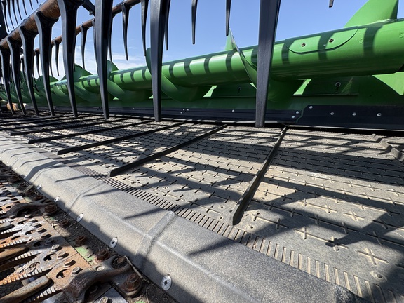 Used 2023 John Deere HD50R Combine Platforms at Horizon Ag & Turf in Lloydminster, AB - Photo18