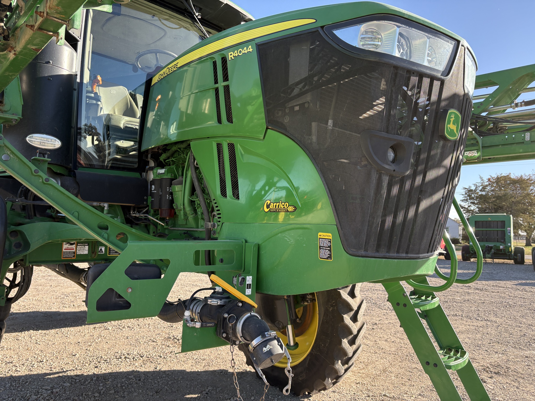 2020 John Deere R4044 Image 7