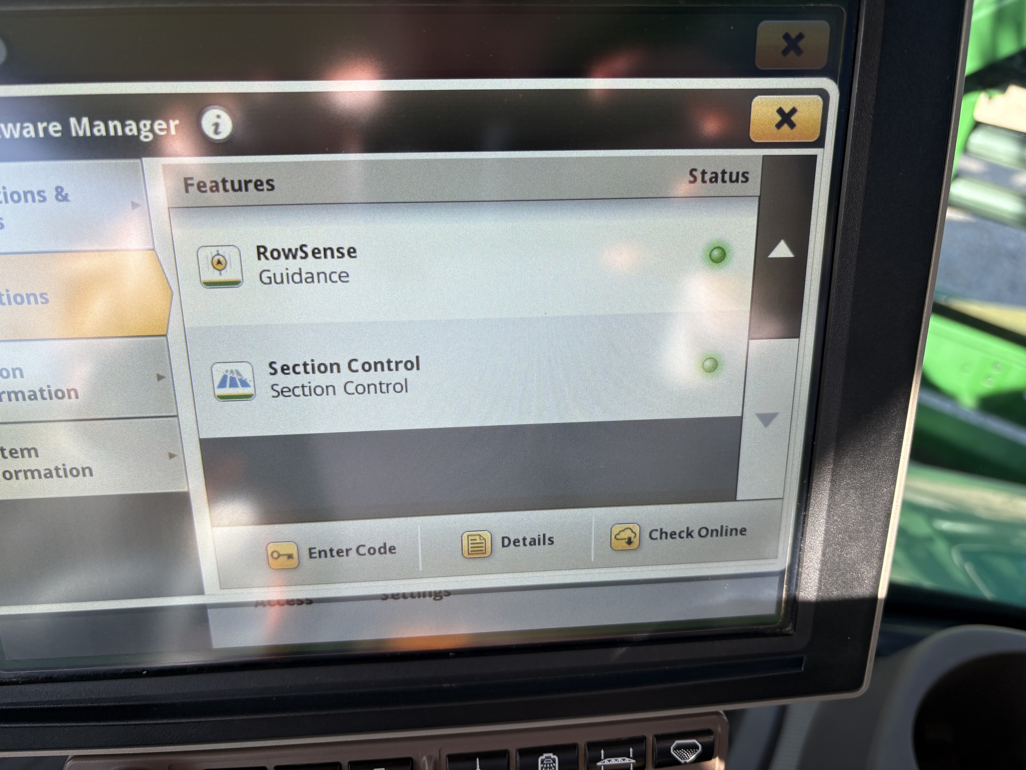 2020 John Deere R4044 Image 19