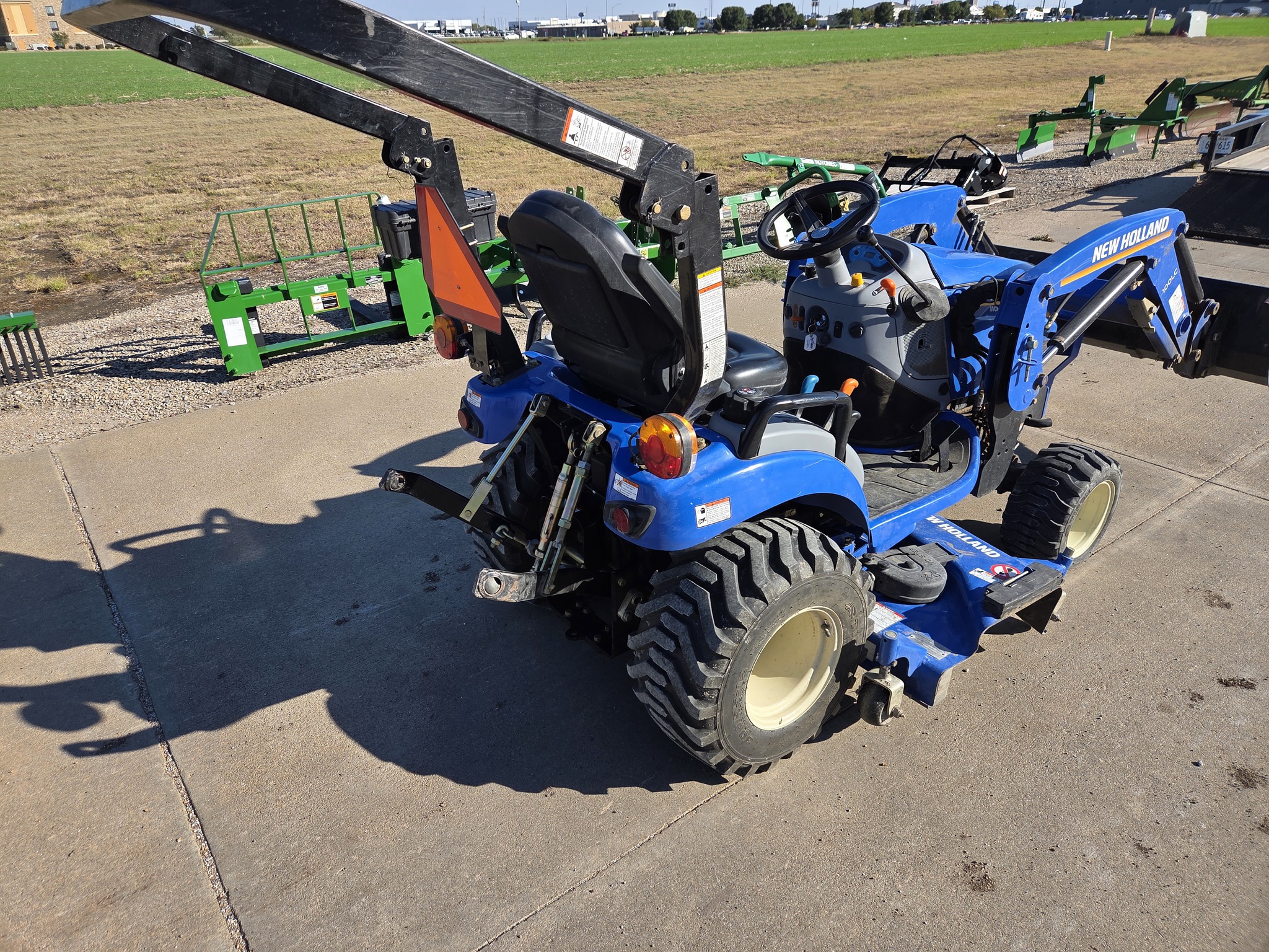 2018 New Holland Workmaster 25S Image 4