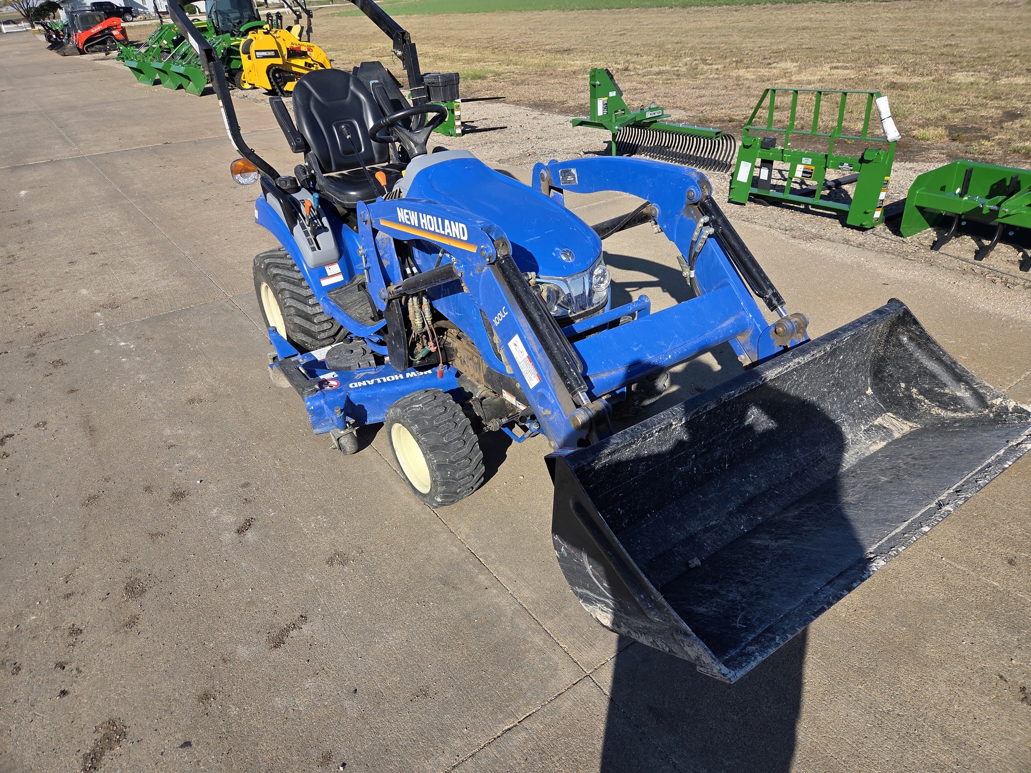 2018 New Holland Workmaster 25S Image 3