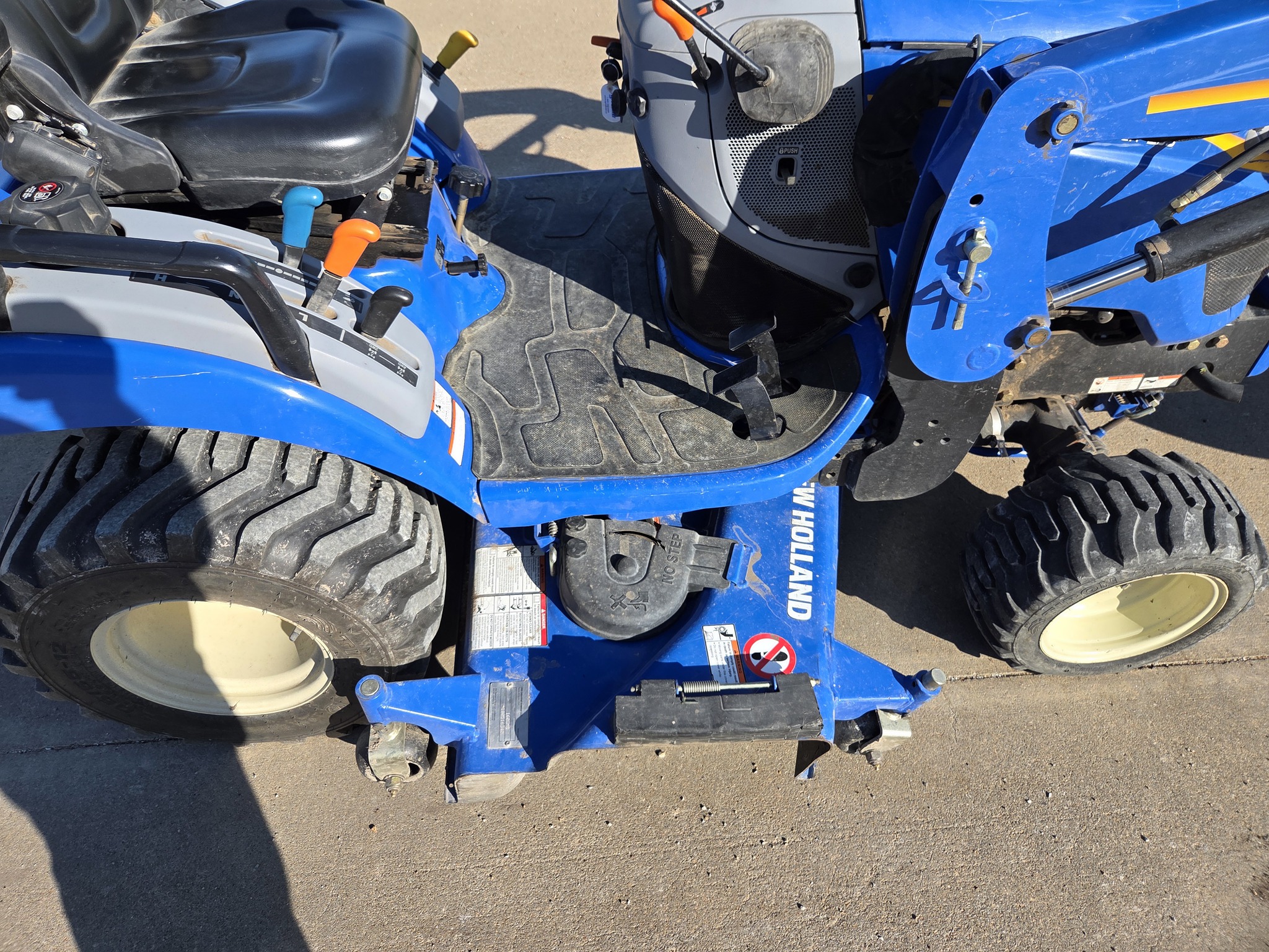 2018 New Holland Workmaster 25S Image 7