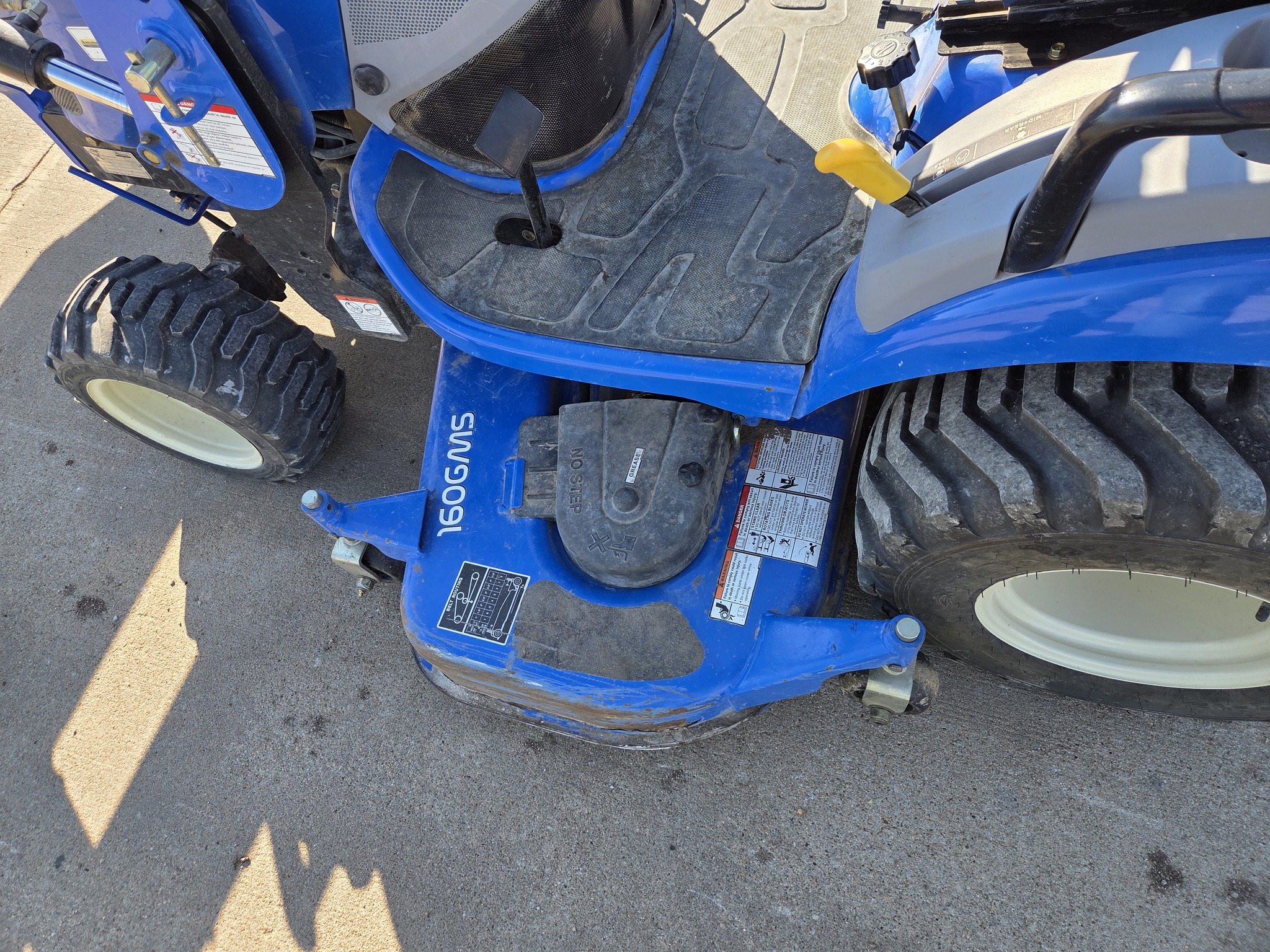 2018 New Holland Workmaster 25S Image 9