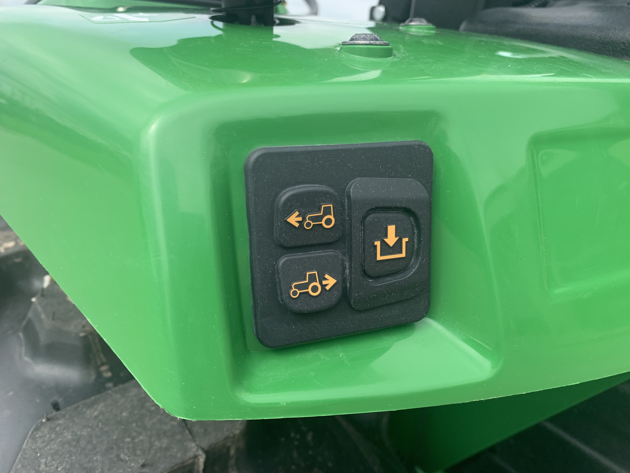 2024 John Deere 4044R Image 9