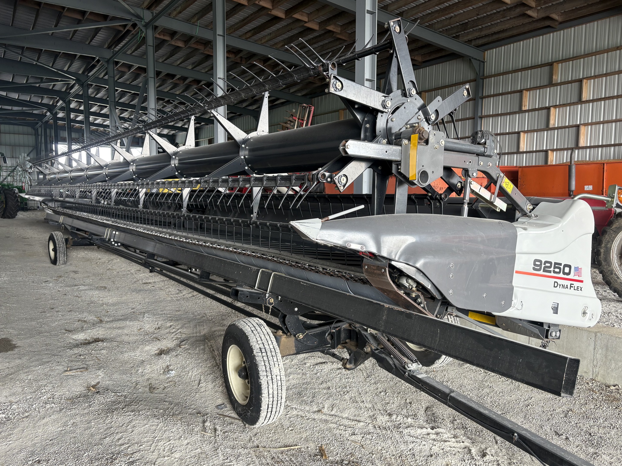 2013 Gleaner 9250-40 Image 1