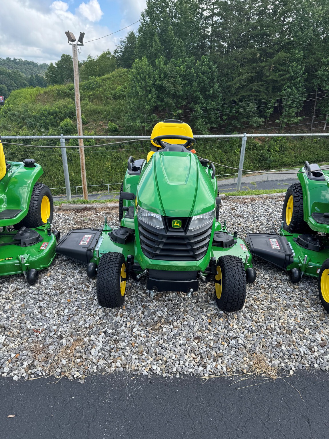 2024 John Deere X570 Image 1