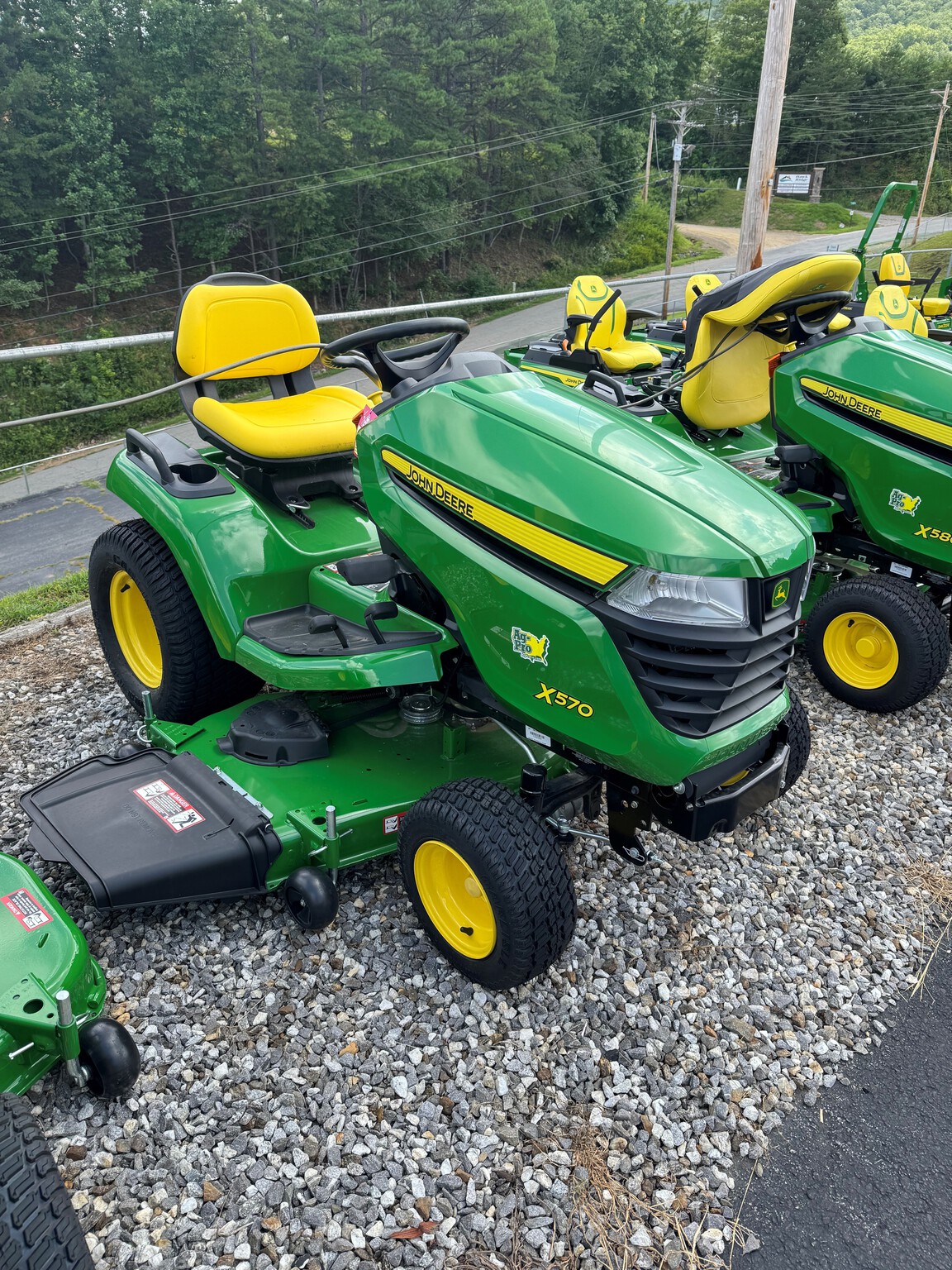 2024 John Deere X570 Image 2