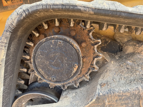 2023 John Deere 325G