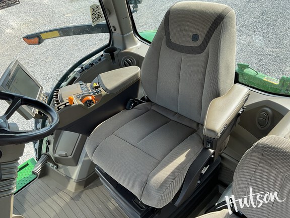 Photo of 2022 John Deere 8R 280