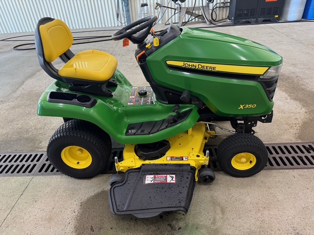 2017 John Deere X350 Image 7