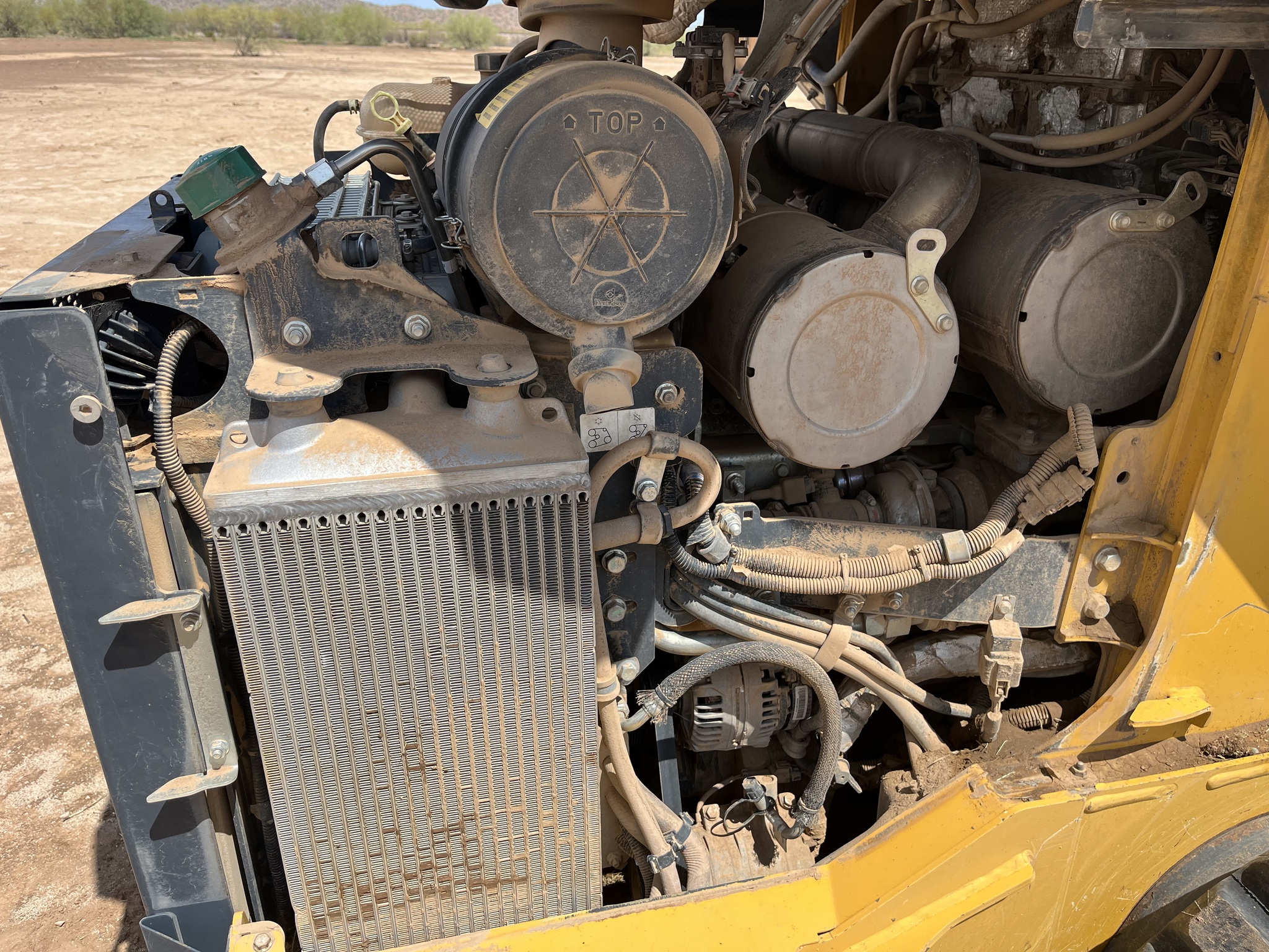 2019 John Deere 333G Image 14