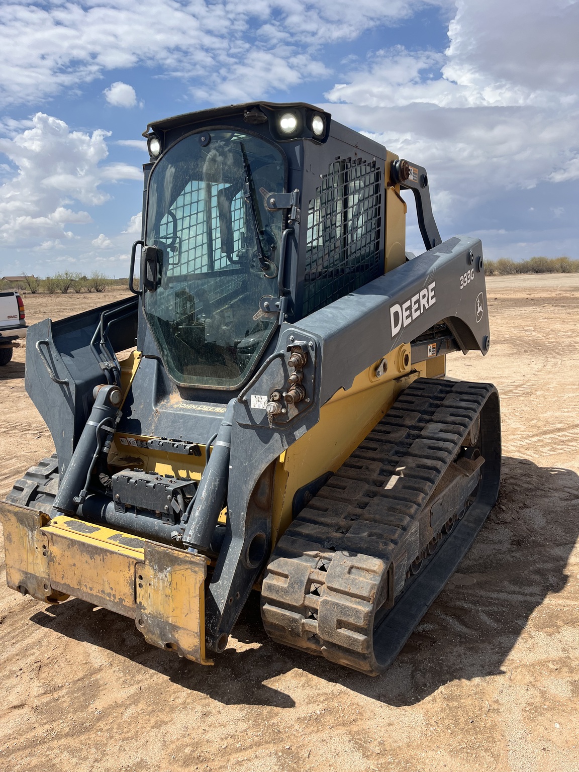 2019 John Deere 333G Image 1