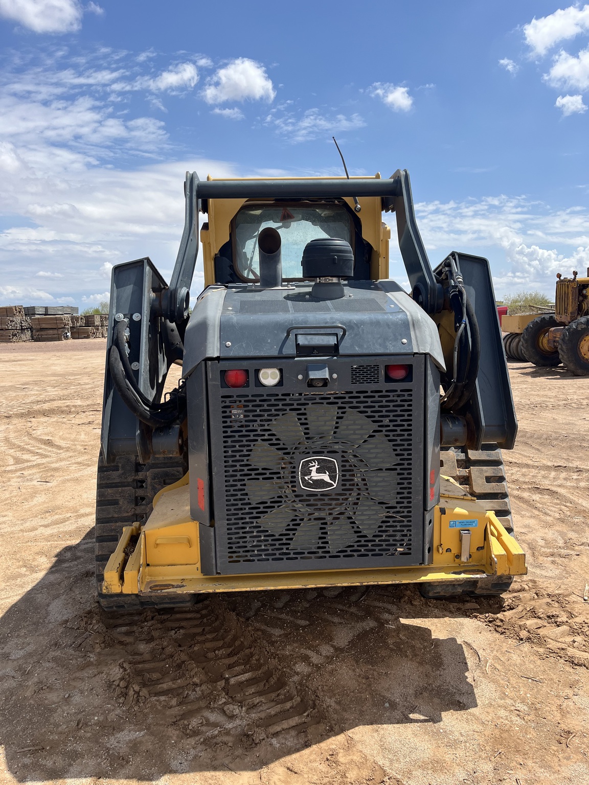 2019 John Deere 333G Image 5