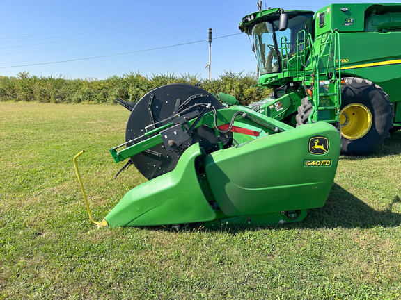 2018 John-Deere 640FD