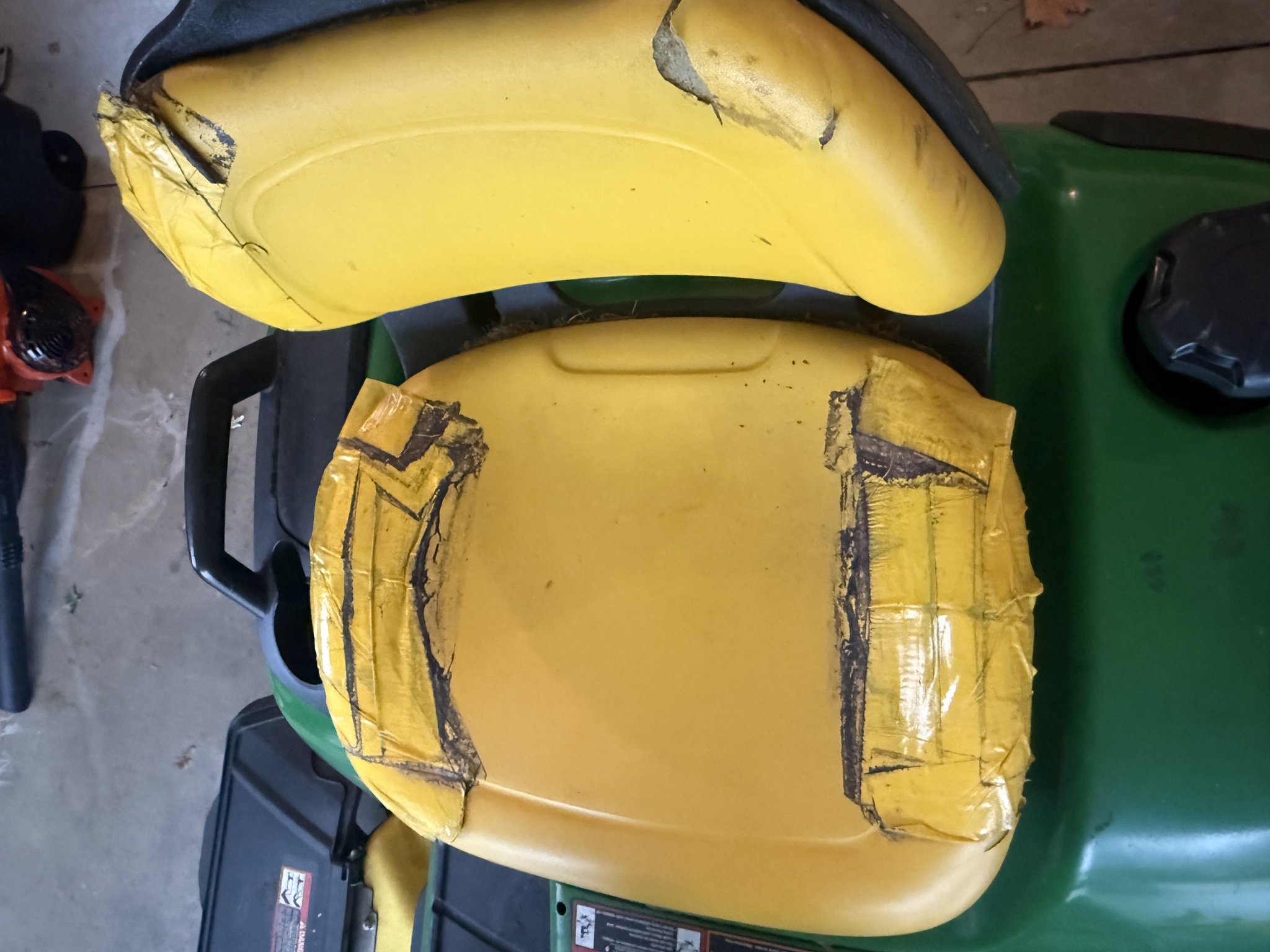 2015 John Deere X500 Image 7