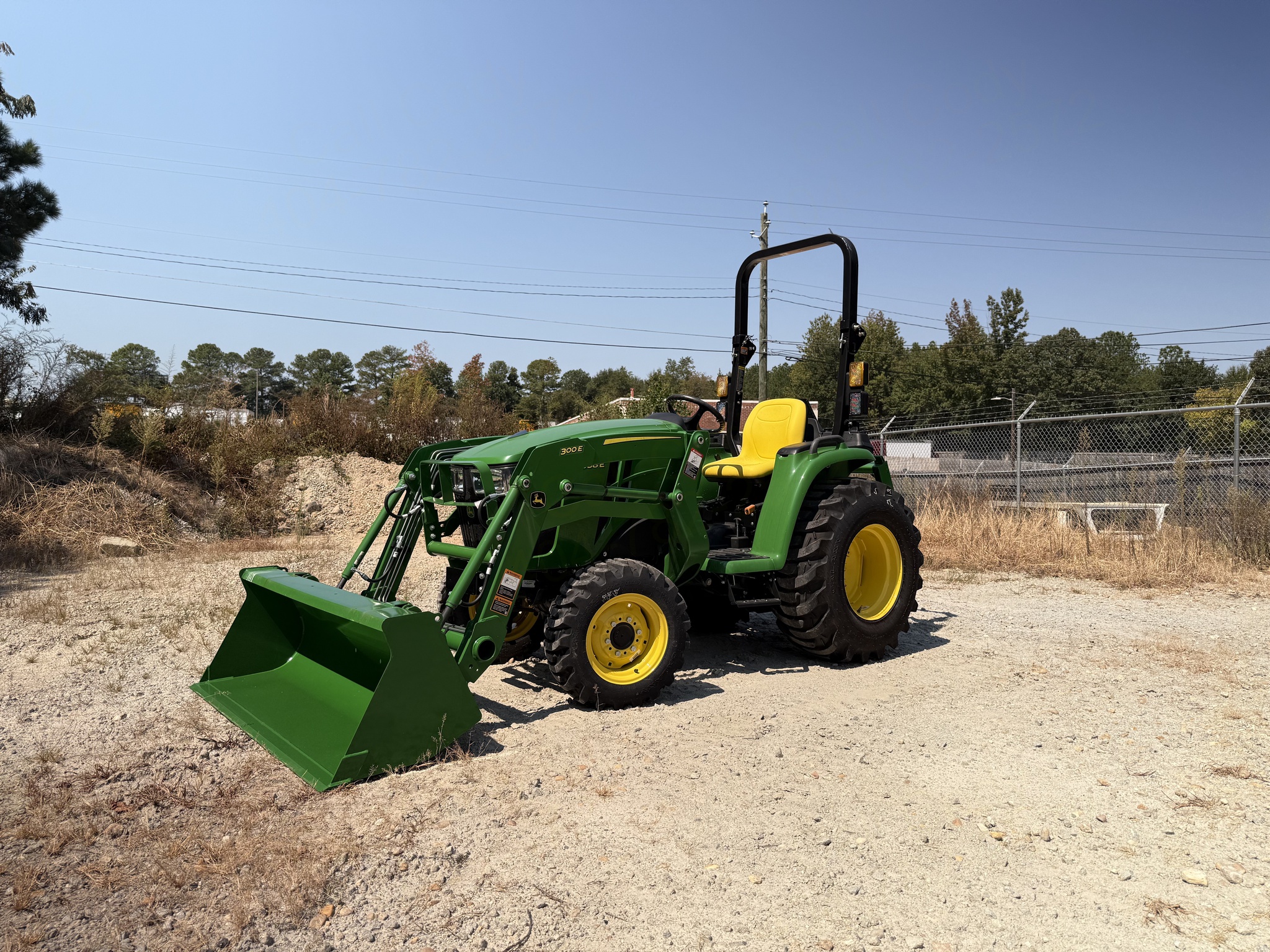 2024 John Deere 3038E Image 1