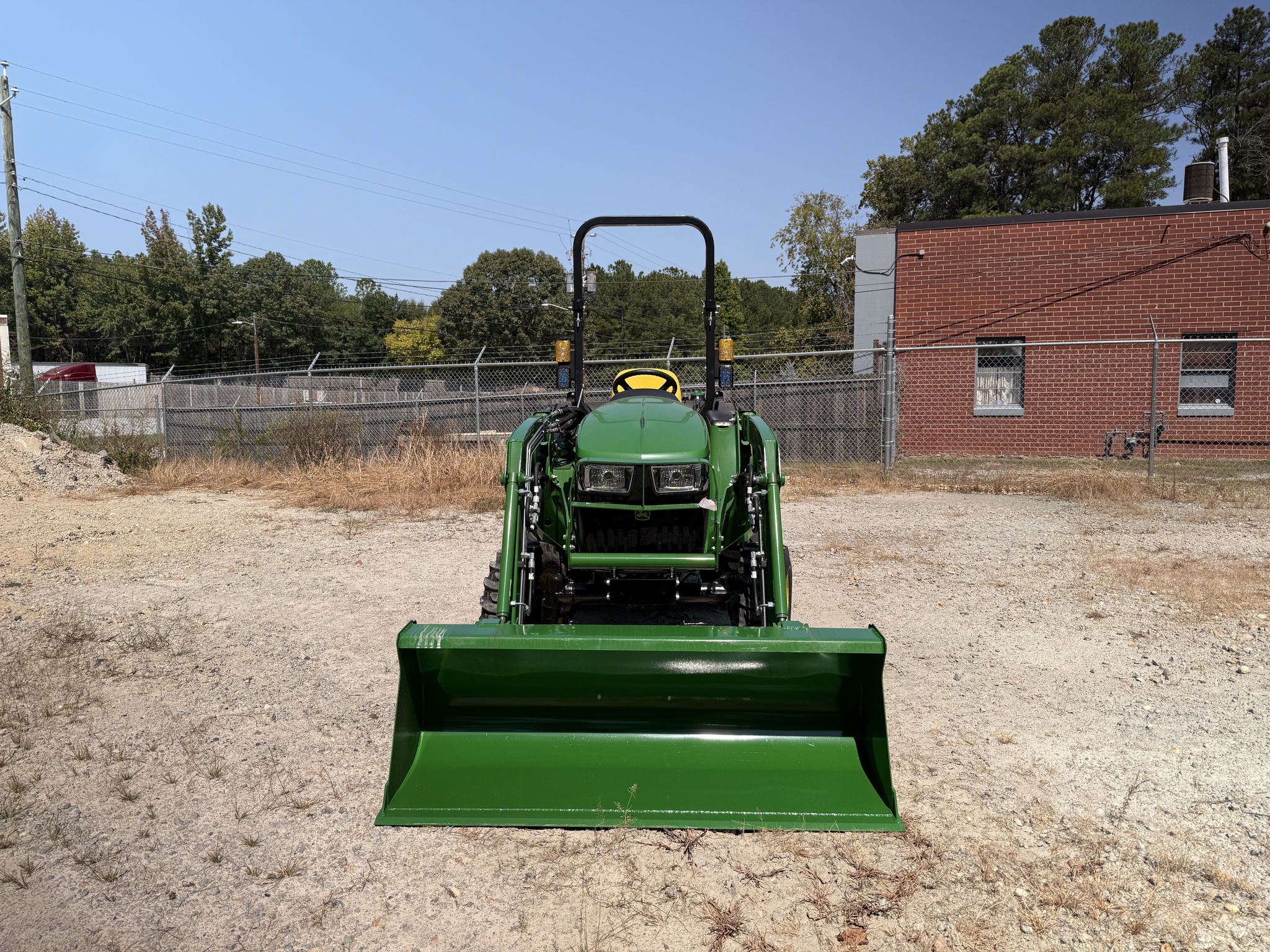 2024 John Deere 3038E Image 7