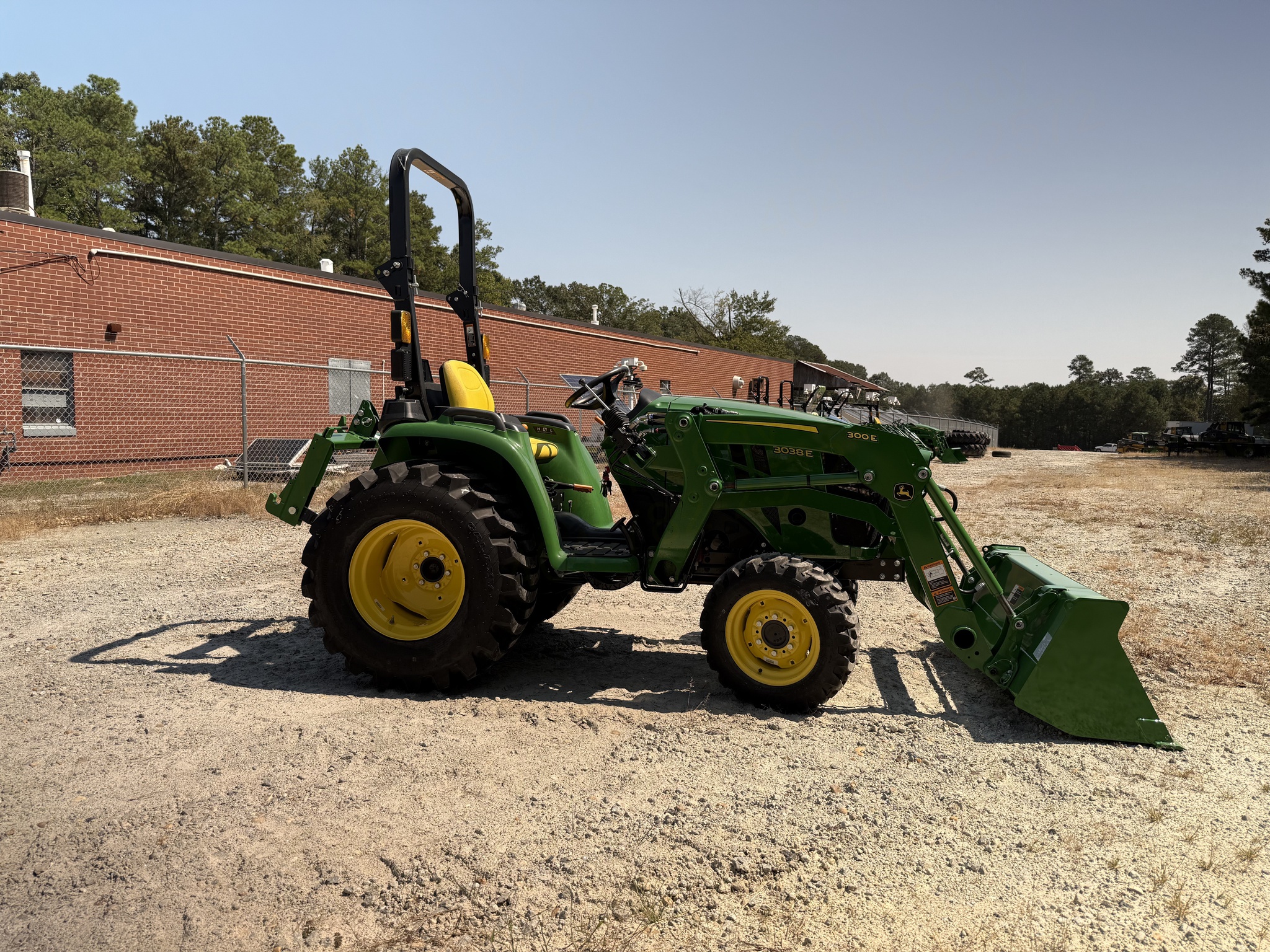 2024 John Deere 3038E Image 9