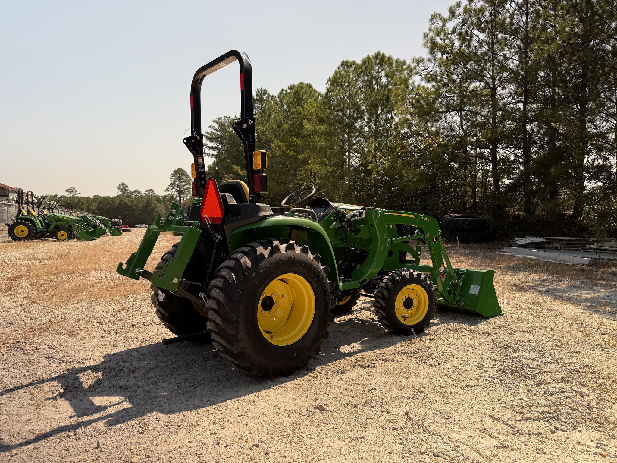 2024 John Deere 3038E Image 4