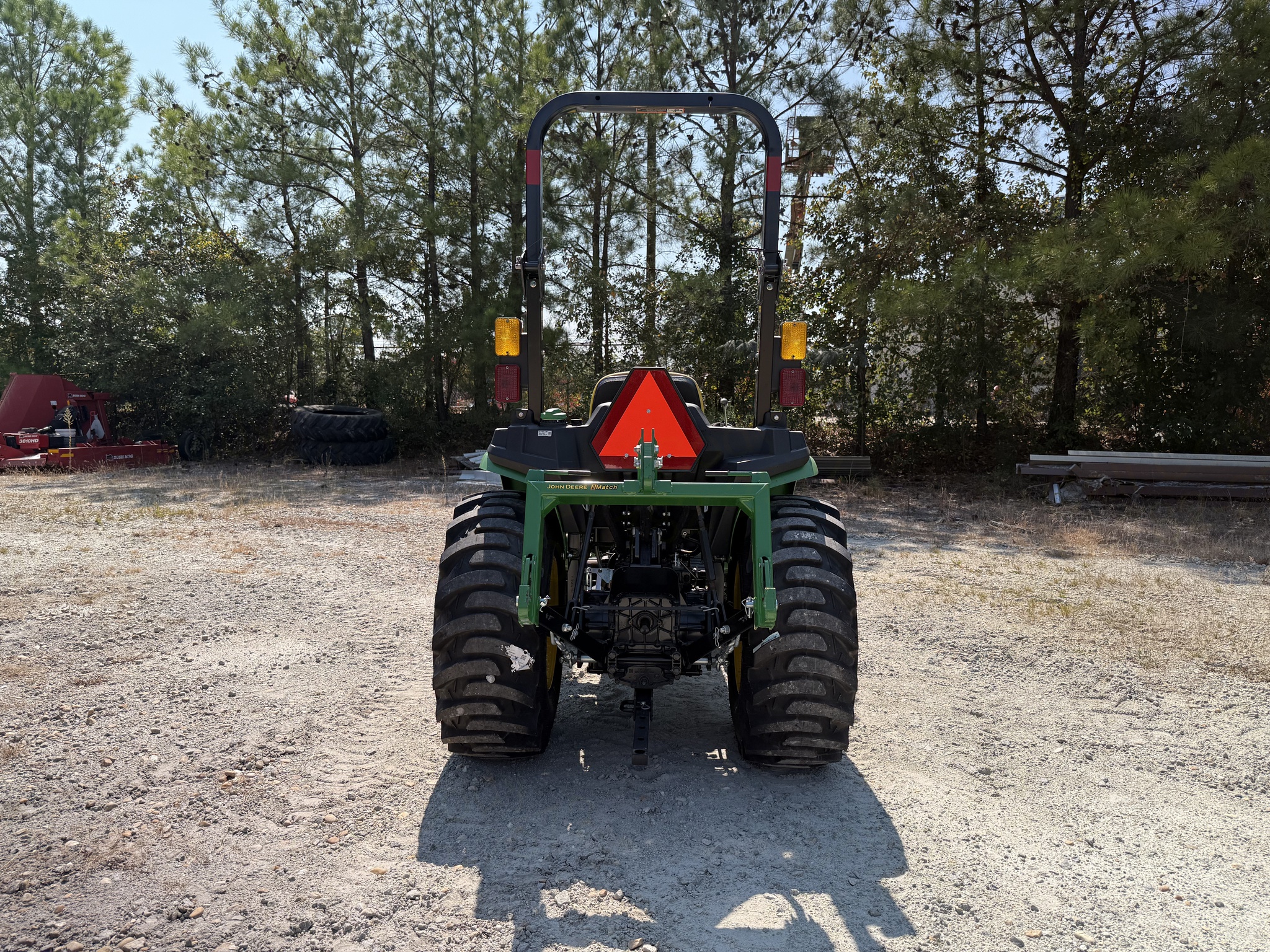 2024 John Deere 3038E Image 5