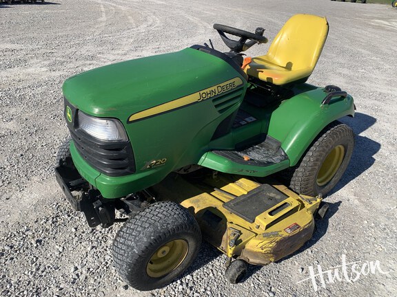 Photo of 2008 John Deere X720