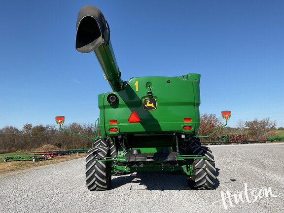 Photo of 2023 John Deere S780