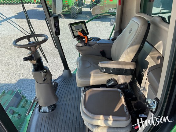 Photo of 2023 John Deere S780