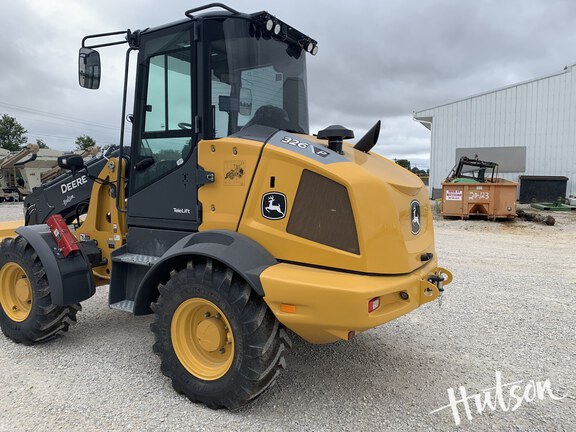 Photo of John Deere 326 P