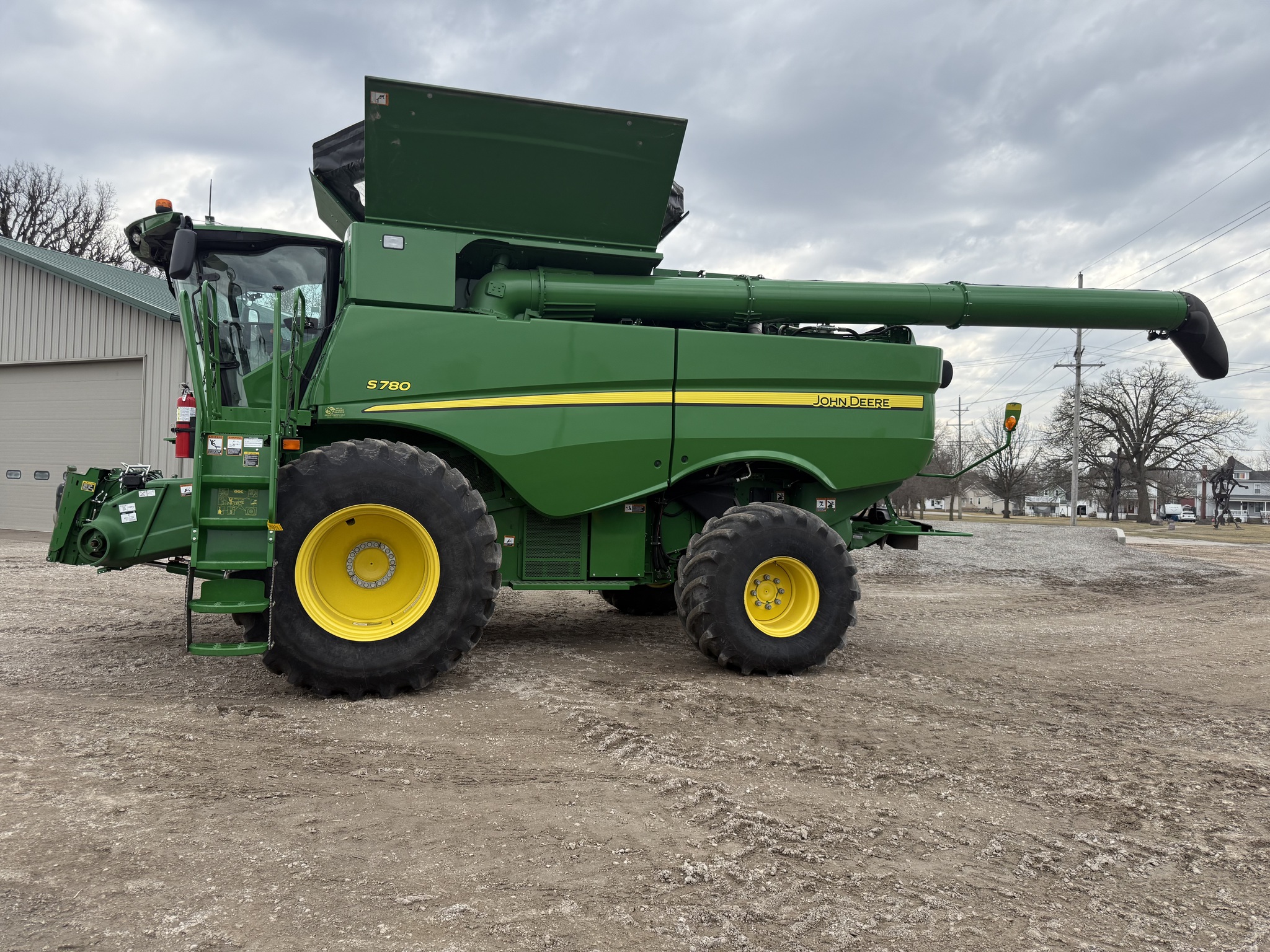  2020 John Deere S780 at Heritage Tractor in Pontiac, IL