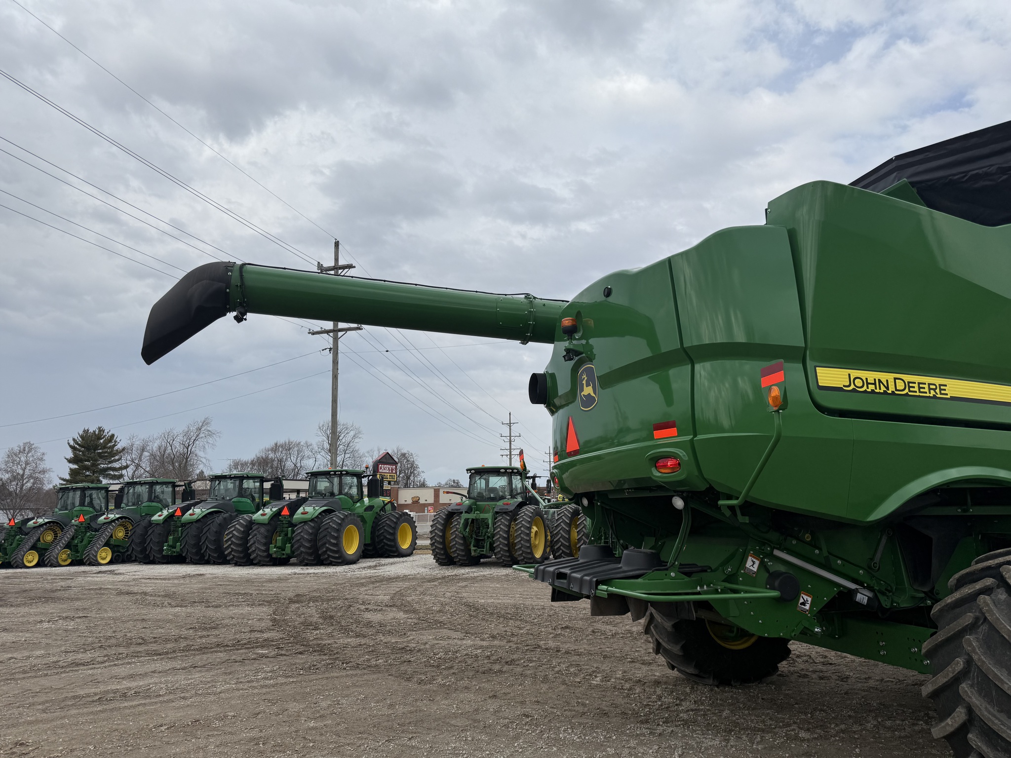  2020 John Deere S780 at Heritage Tractor in Pontiac, IL