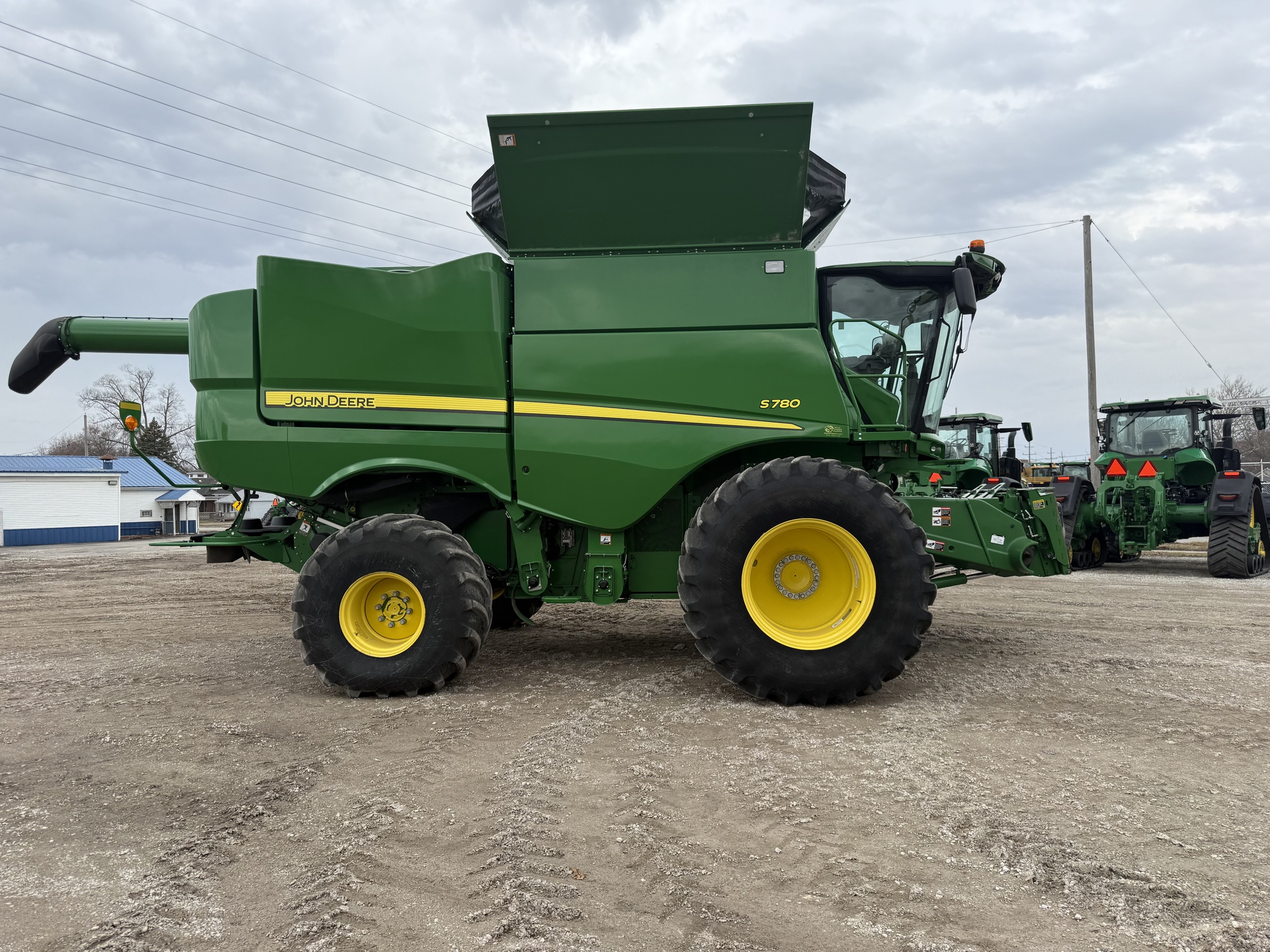 2020 John Deere S780 at Heritage Tractor in Pontiac, IL