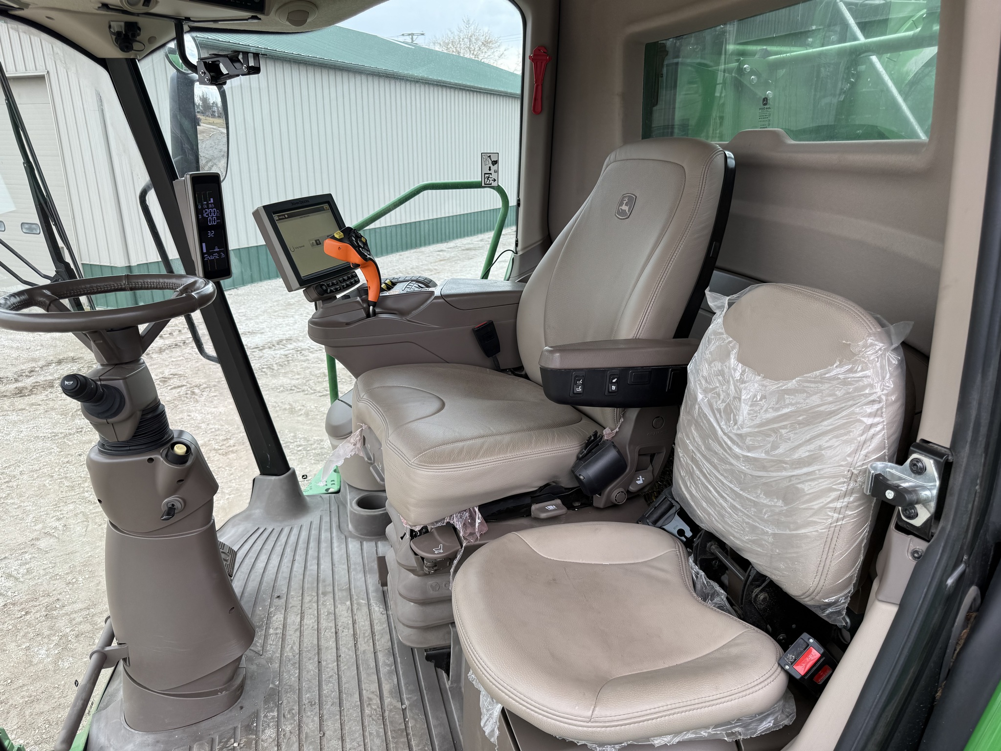  2020 John Deere S780 at Heritage Tractor in Pontiac, IL