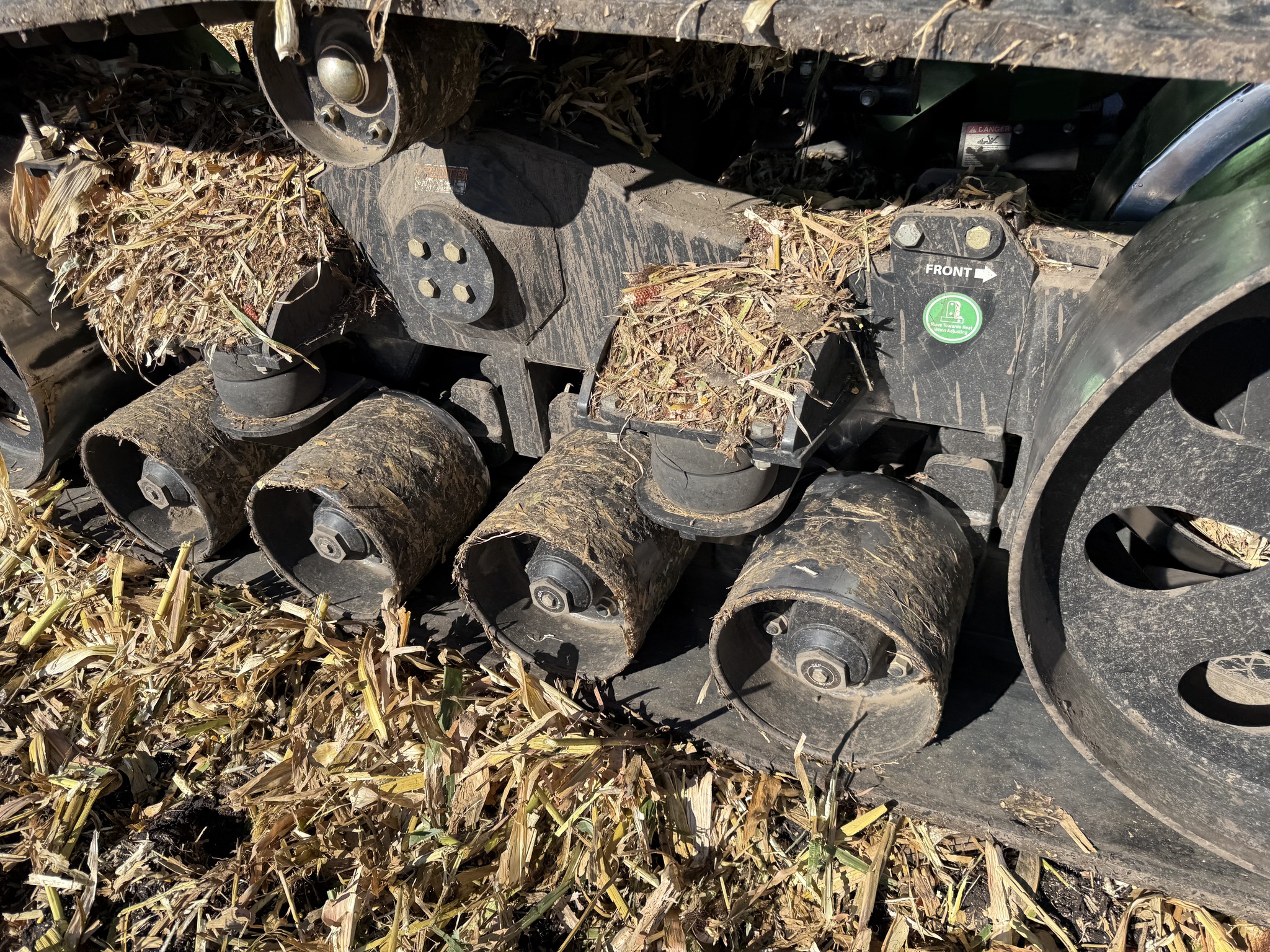  2018 J&M 1412-20T at Heritage Tractor in Streator, IL