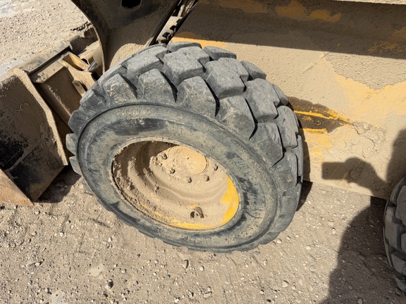 2024 John Deere 320G - Photo10