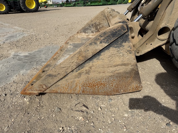 2024 John Deere 320G - Photo18