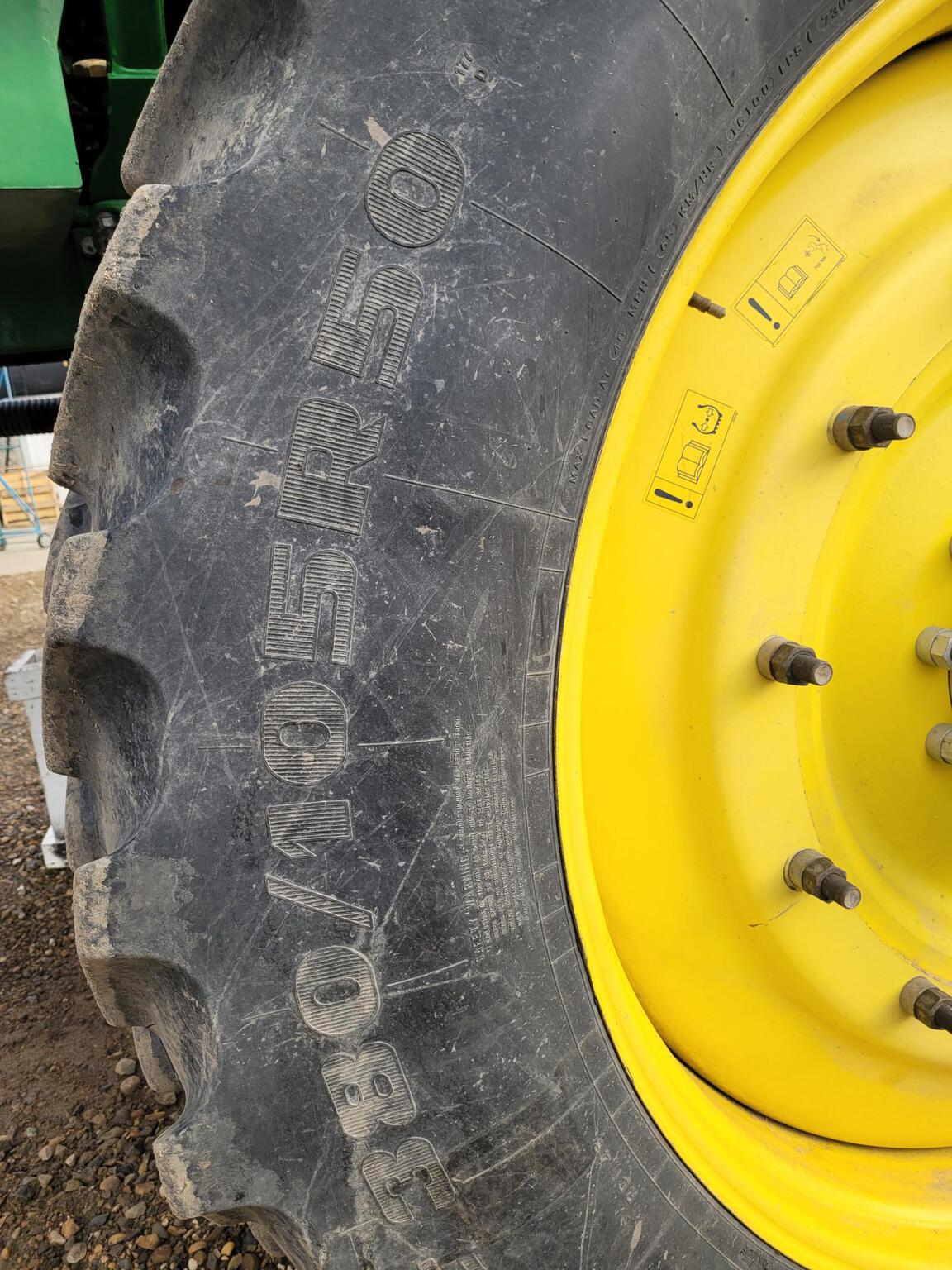2016 John Deere R4045 Image 6