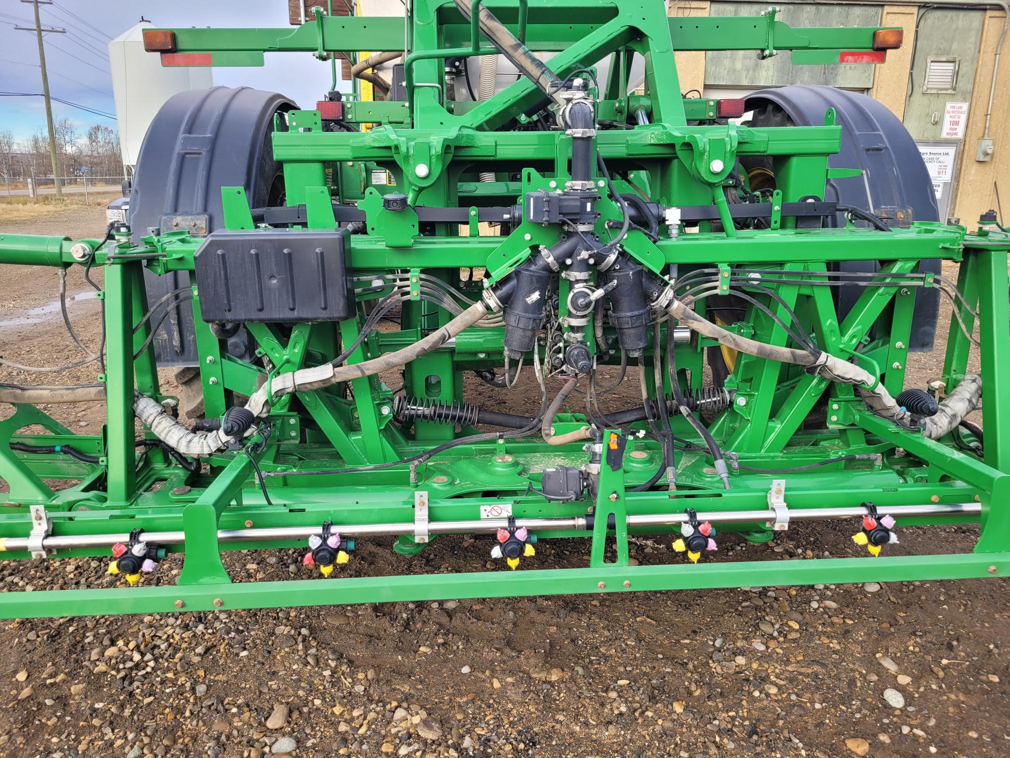 2016 John Deere R4045 Image 10