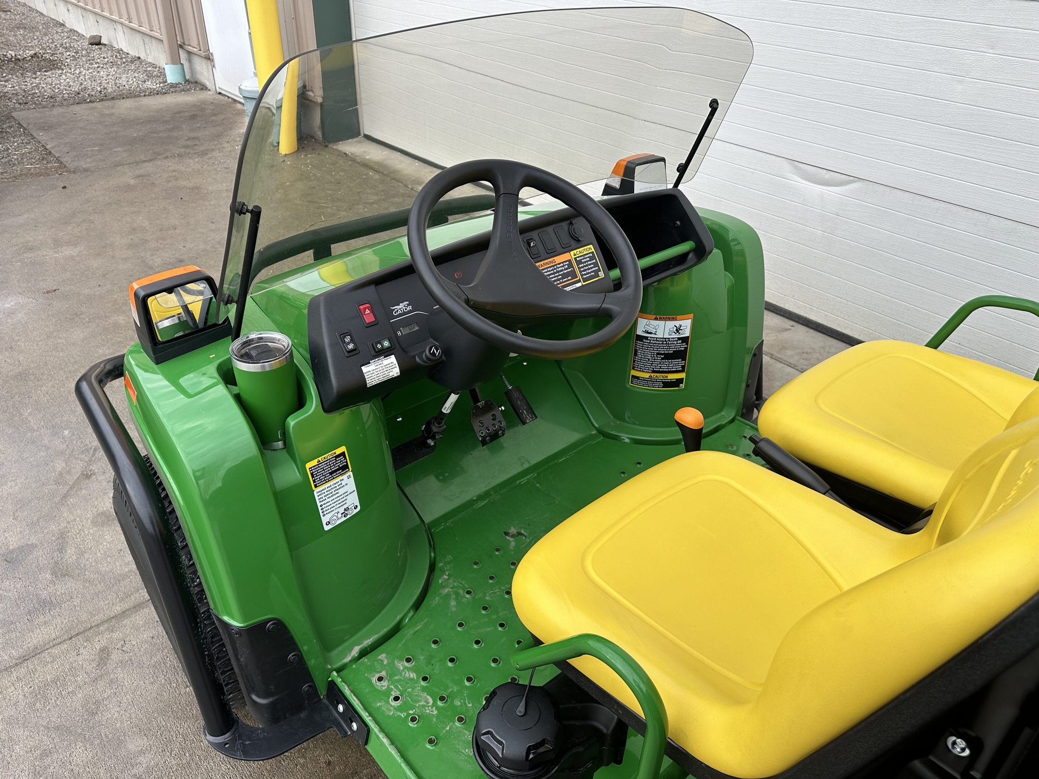 2025 John Deere TX Image 9