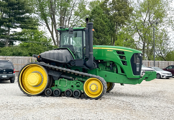 2009 John-Deere 9530T
