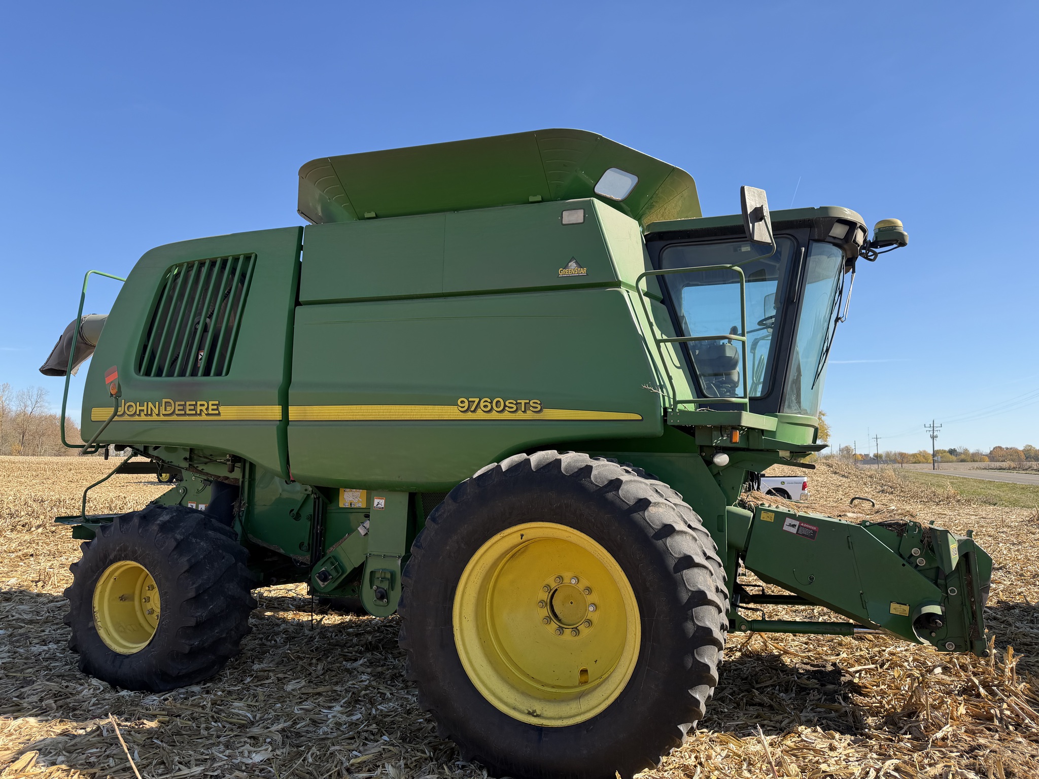 2004 John Deere 9760 STS Image 2