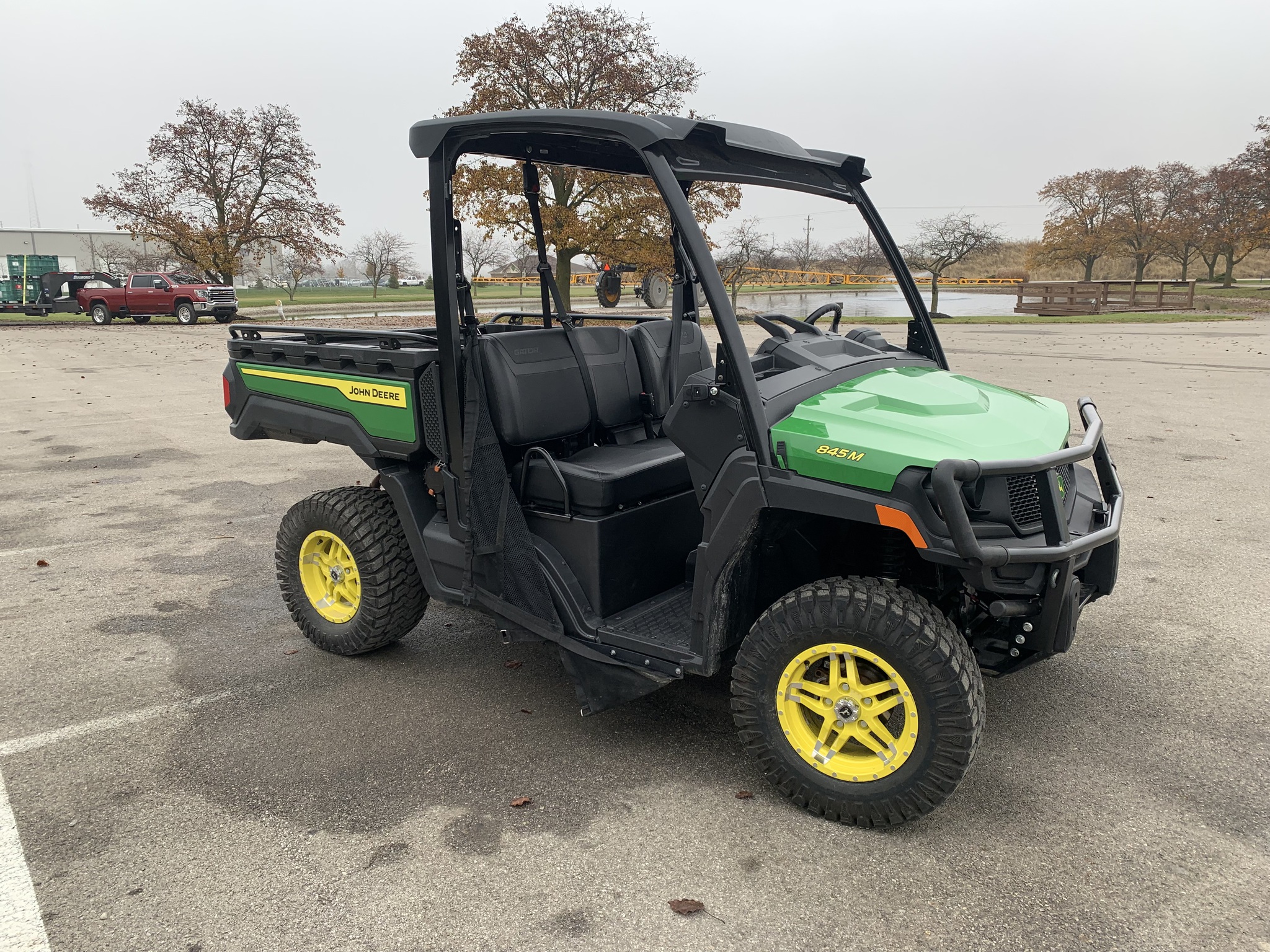 2025 John Deere XUV 845M Image 2