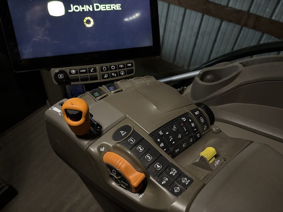 Used 2024 John Deere 8R 370 Row Crop Tractors at Koenig Equipment in Urbana, OH - Photo6