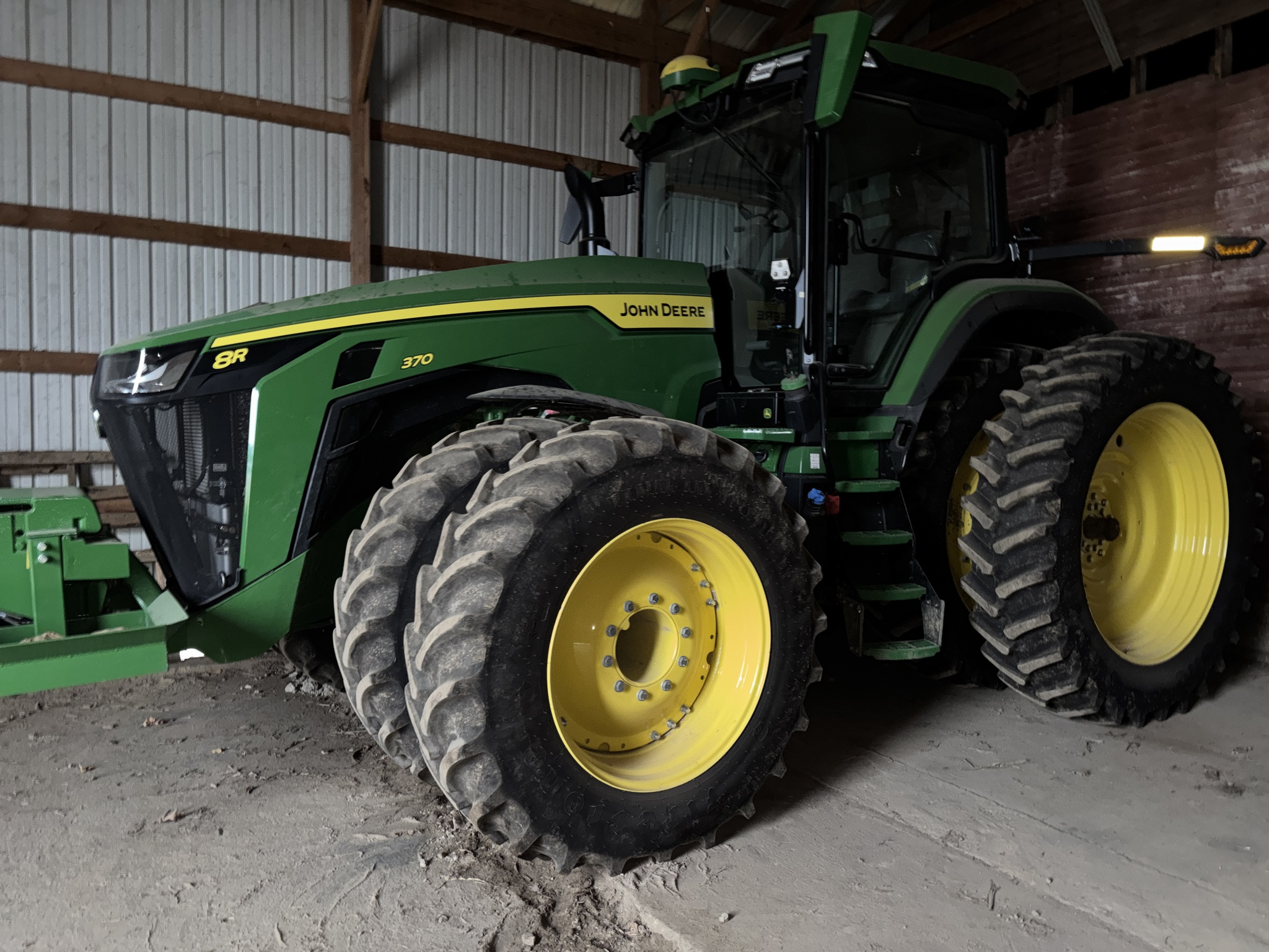 Used 2024 John Deere 8R 370 Row Crop Tractors at Koenig Equipment in Urbana, OH - PhotoXL0
